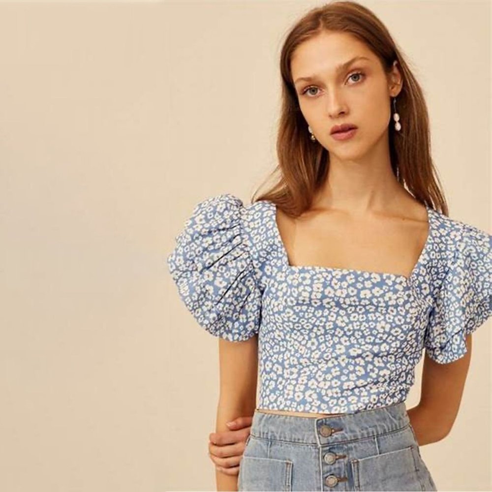 C/MEO COLLECTIVE Heart Of Me Blue Abstract Floral‎ Top Sz S